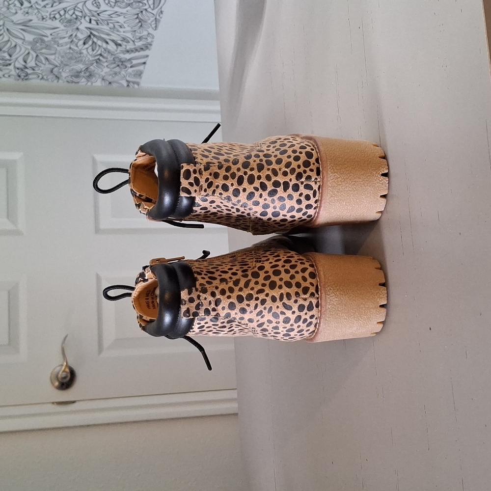Leopard Print Ankle Boots - Picture 4 of 12